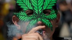 <b>为什么现在这么多美国人支持大麻合法化?</b>