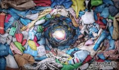 <b>男人和女人一样会注意到凌乱。这就是为什么他</b>