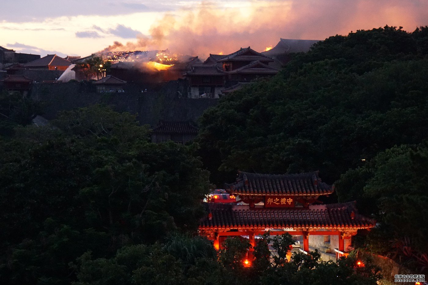 日本神圣的世界文化遗产Shuri城堡在大火中被毁