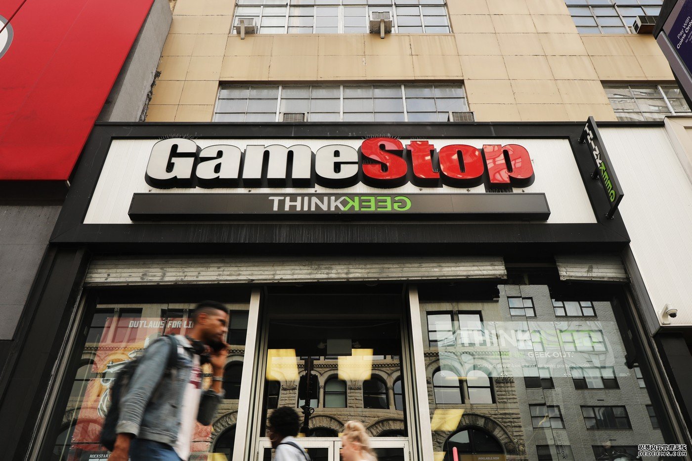 杏耀平台GameStop将在未来12个月内关闭至少320家门店