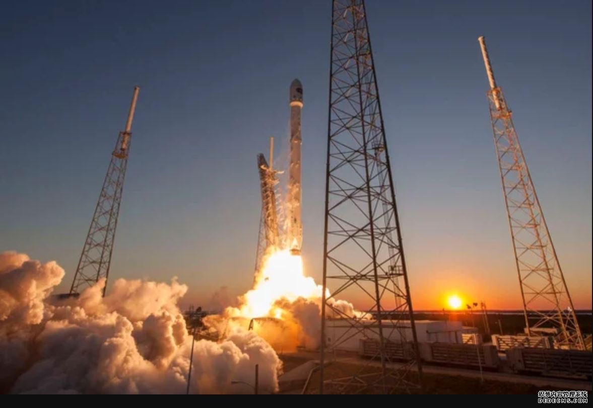 杏耀移动客户端 周日，SpaceX公司试图再次进行火箭着陆