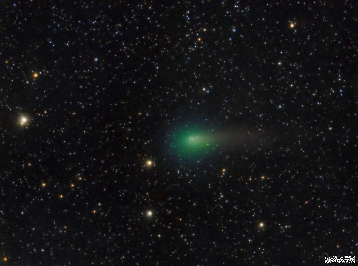 杏耀下载app哈勃观测到阿特拉斯彗星解体成20多块碎片