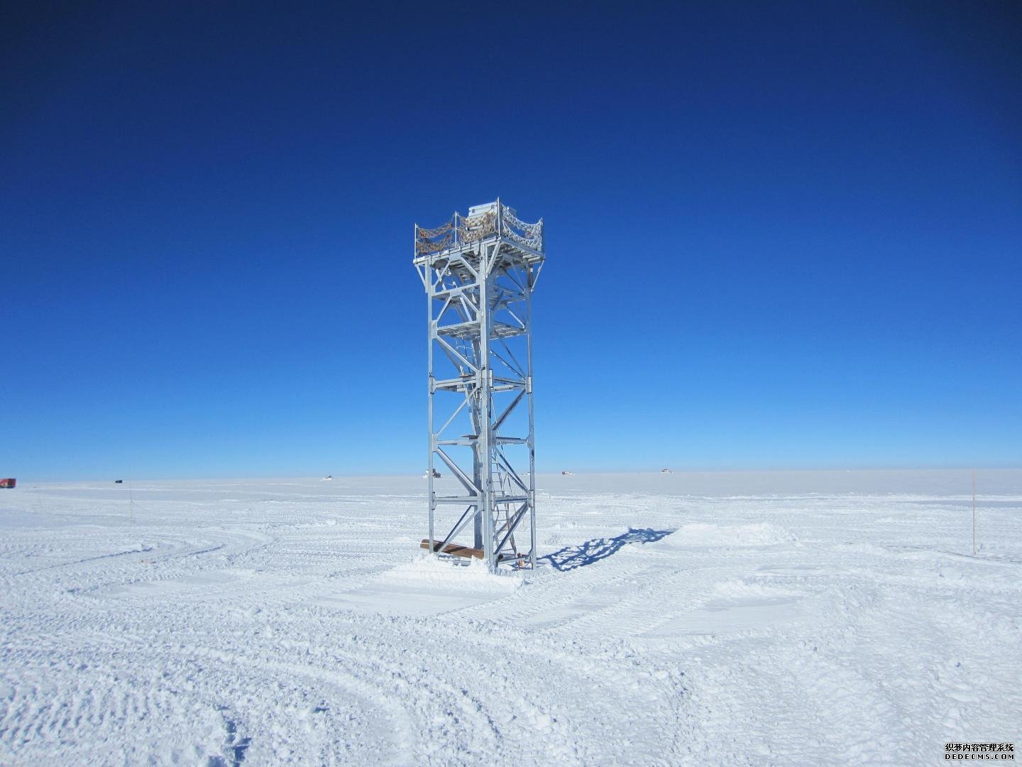 天文学家确定了地球上使用杏耀网站望远镜最好的地方:寒冷的南极高原的高处