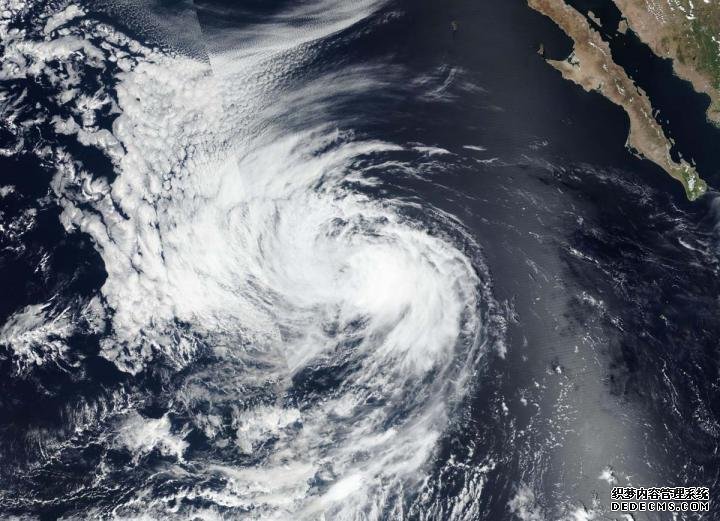 美国国家航空和大气杏耀网址管理局卫星发现风切变影响热带风暴洛厄尔