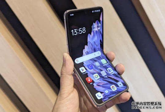 Oppo 在台推出 杏耀注册Find N2 Flip 折叠手机，定价 NT$31,990